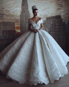 2019 Luksus Lace Wedding Dress Bolden Kjole Dyb V-Hals Fra Skulder Bruden Kjole Bryllup Kjole Åben Ryg Lang Vestido De Noiva