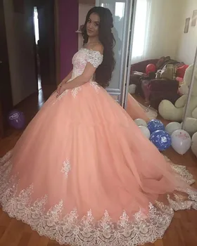 Bolden Kjole Quinceanera Kjoler Bateau Hals Korte Ærmer Pynt Tyl Plus Size Sweet 16 Dresses Saudi-Arabisk Prom Kjoler