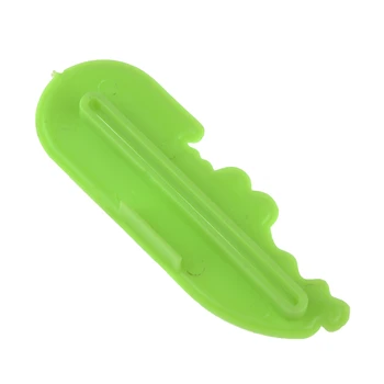Tube tandpasta Squeezer Nove Design Plast Let Dispenser Rullende Indehaveren Badeværelse Gadget Tilfældig Farve 3stk Aldrig Affald
